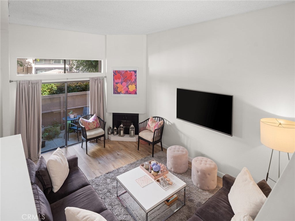 15223 Magnolia Boulevard