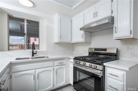 Tiny photo for 805 Jason Court, Lancaster, CA 93534 (MLS # SR26049304)