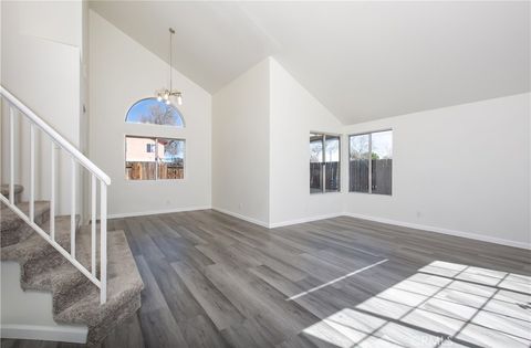 Tiny photo for 805 Jason Court, Lancaster, CA 93534 (MLS # SR26049304)