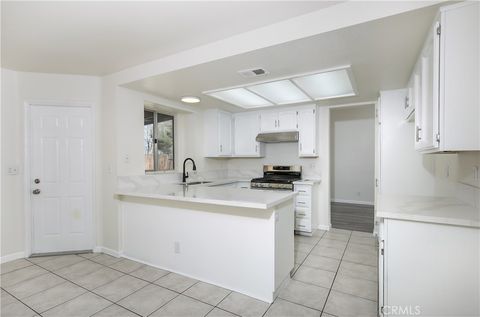 Tiny photo for 805 Jason Court, Lancaster, CA 93534 (MLS # SR26049304)