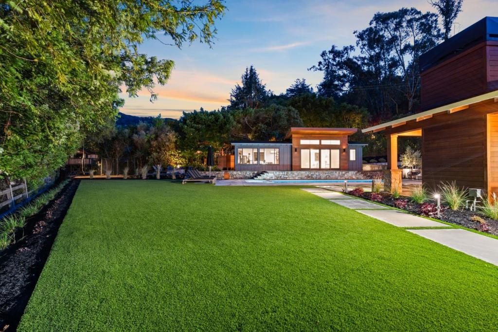 140 Twin Oaks Drive