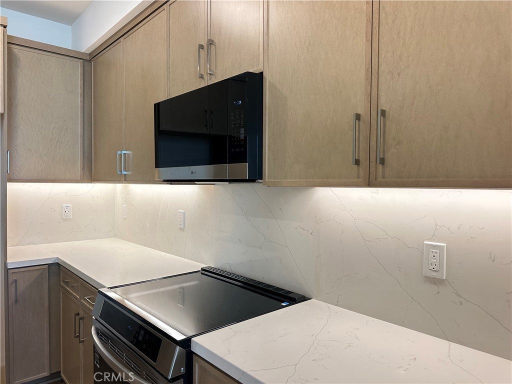 685 S Brea Boulevard 104