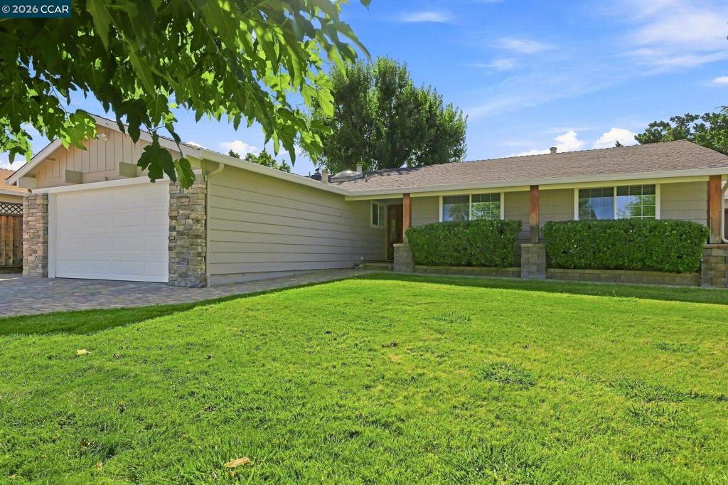 3912 Elkwood Ct