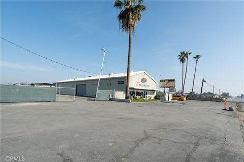 Photo of 816 Taft Highway, Bakersfield, CA 93307 (MLS # SR26042615)