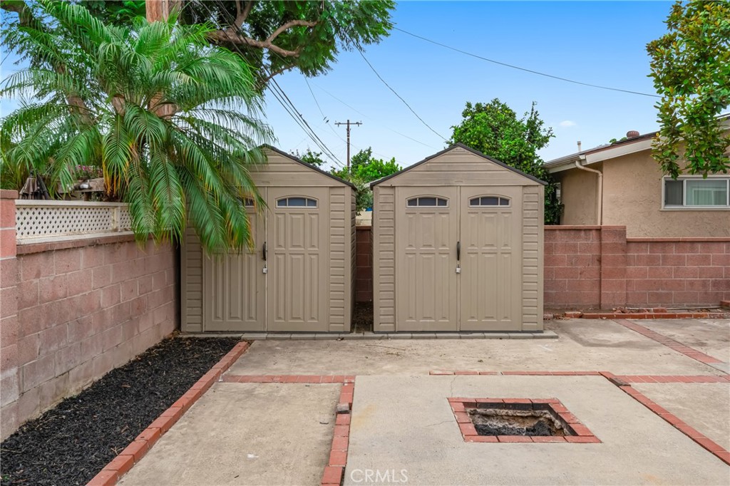 Flower Tract - Residential