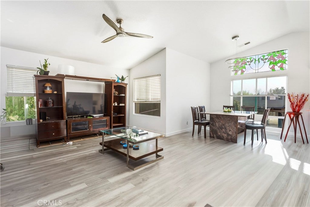 40514 Aster Pl