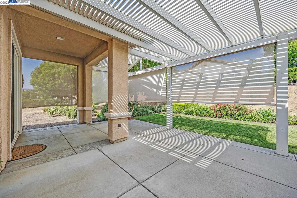 SUMMERSET 3 - Residential