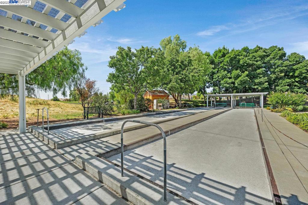 SUMMERSET 3 - Residential