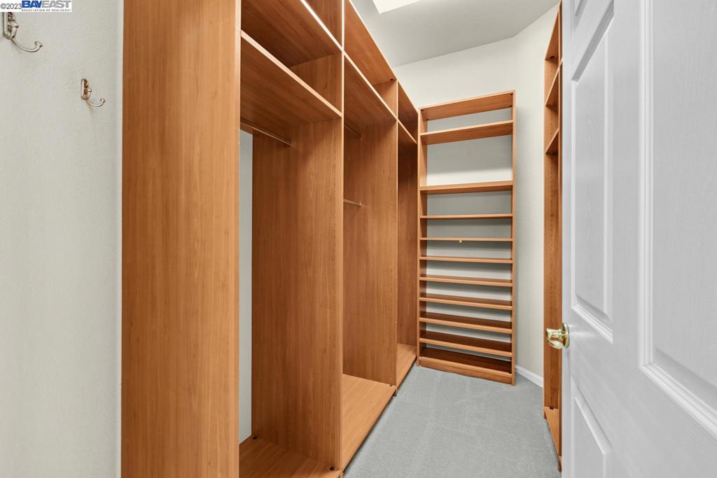 SUMMERSET 3 - Residential