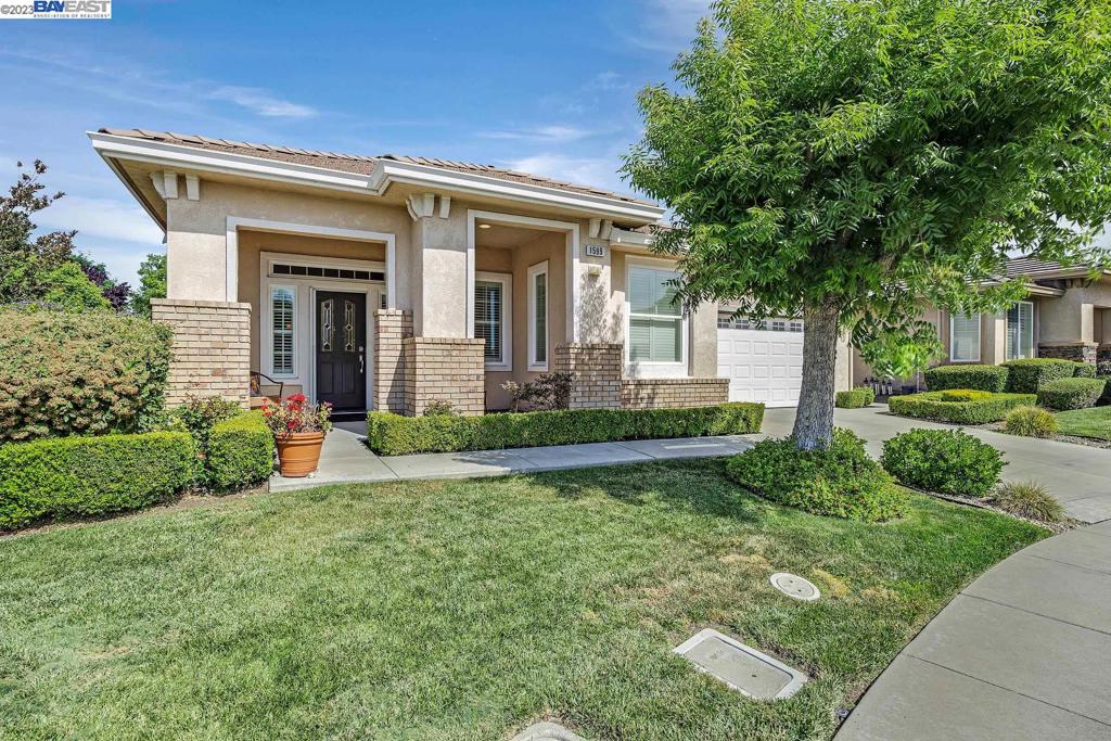 SUMMERSET 3 - Residential