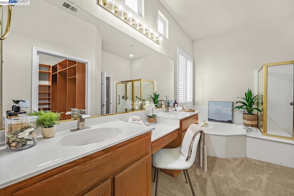 SUMMERSET 3 - Residential