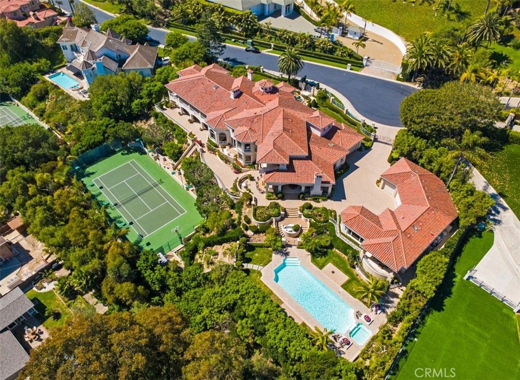 Photo of 12 Morning Dove, Laguna Niguel, CA 92677 (MLS # OC26061500)