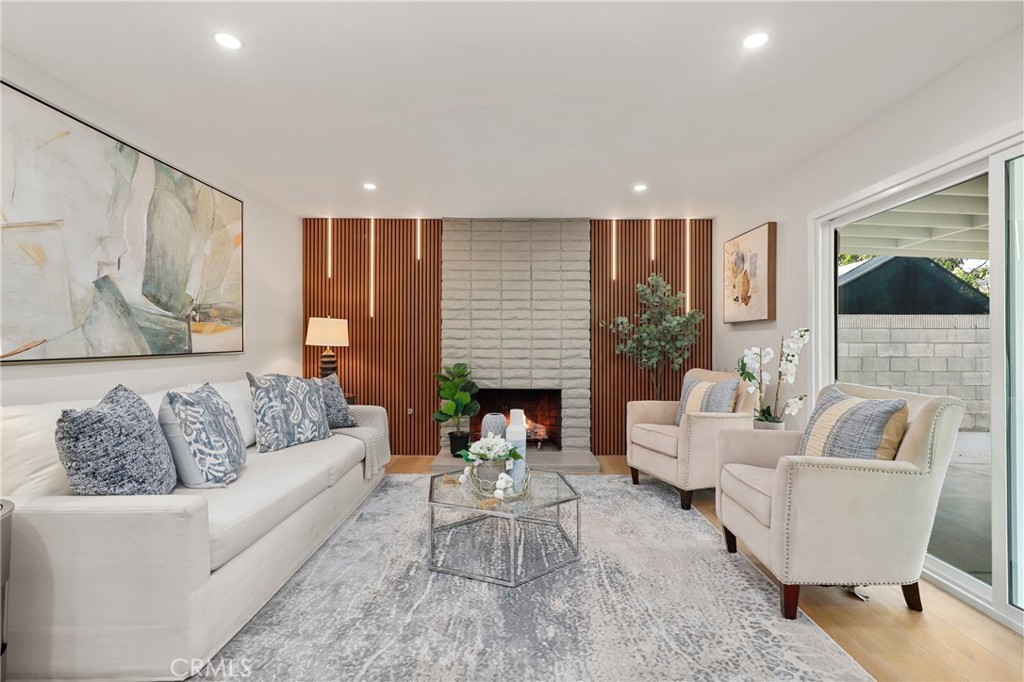 1725 W Harvard Street