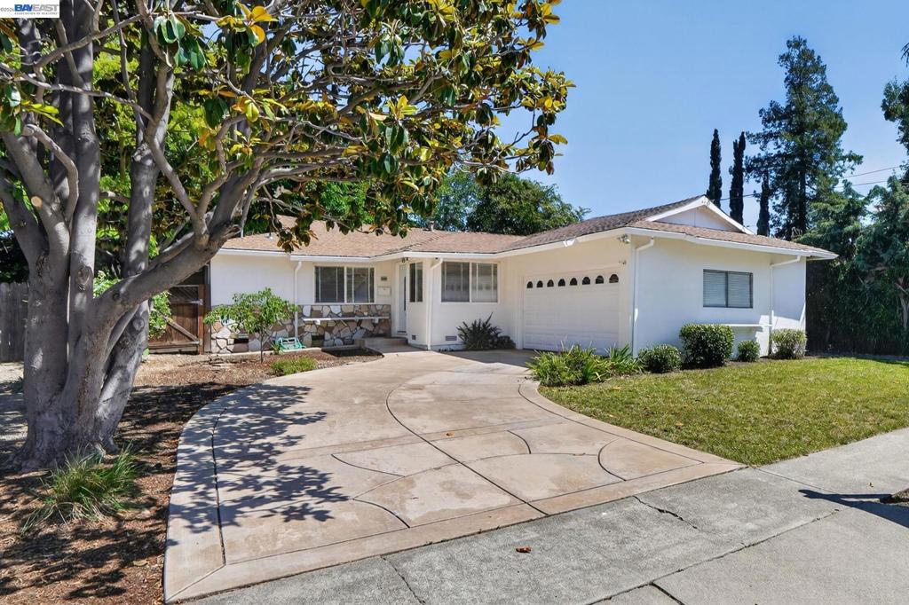 3436 Thunderbird Dr, Concord CA 94520