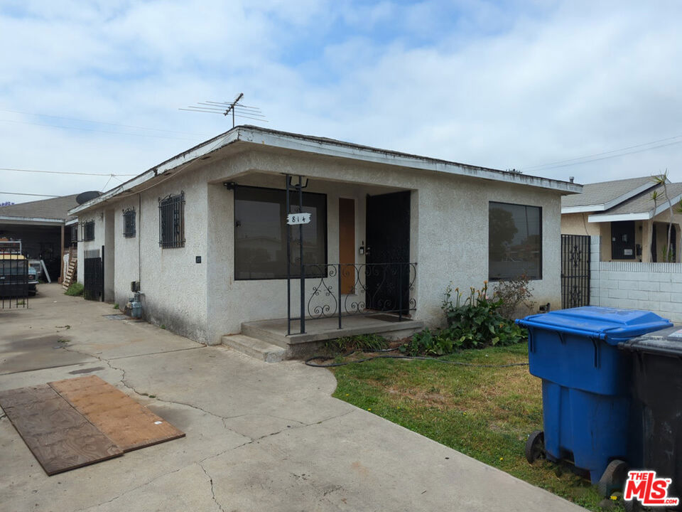 Probate Sale. Subject to Court Confirmation and Overbidding in Court. Rare opportunity to own a fixer 2-bed, 2-bath home approx. 1,366 SF living area on a 5,392 lot SF with 3 car garage in Broadway-Manchester. Title shows 1 bed 1 bath only. Buyer to independently verify the accuracy of the square footage, bedroom/ bathroom count, lot size or lot lines/dimensions, permitted or un-permitted spaces. The adjacent lot located at 810 E 104th St is also owned by the same trust, and is listed for sale separately (MLS#: 25602679). They don't need to be purchased together but there's a unique opportunity to purchase two side-by-side parcels at the same time. Sale of 810 E 104th St. is No Court confirmation required. Once in a life-time opportunity for the right investor with the right vision, to acquire this home at a great price and convert it into the true gem it can be, and realize substantial benefits. Current tenant(s) are on a month-to-month tenancy, paying $2,039.50 per month. The property needs rehab and updating. Just minutes away from Glenn Anderson FWY (I-105) and Harbor FWY (I-110), parks, restaurants and schools. Sold AS IS and WHERE IS, with all faults, and without warranty, express or implied, with current tenant(s) in place. Seller will not be responsible for any repairs, inspection reports, termite work, or mandatory government retrofit requirements prior to closing. Buyer to conduct their own investigations and assume all responsibilities for making the necessary repairs to the property. Seller is a Successor Trustee, unrelated to the property owner, and cannot make any representations as to the condition or history of the subject property.