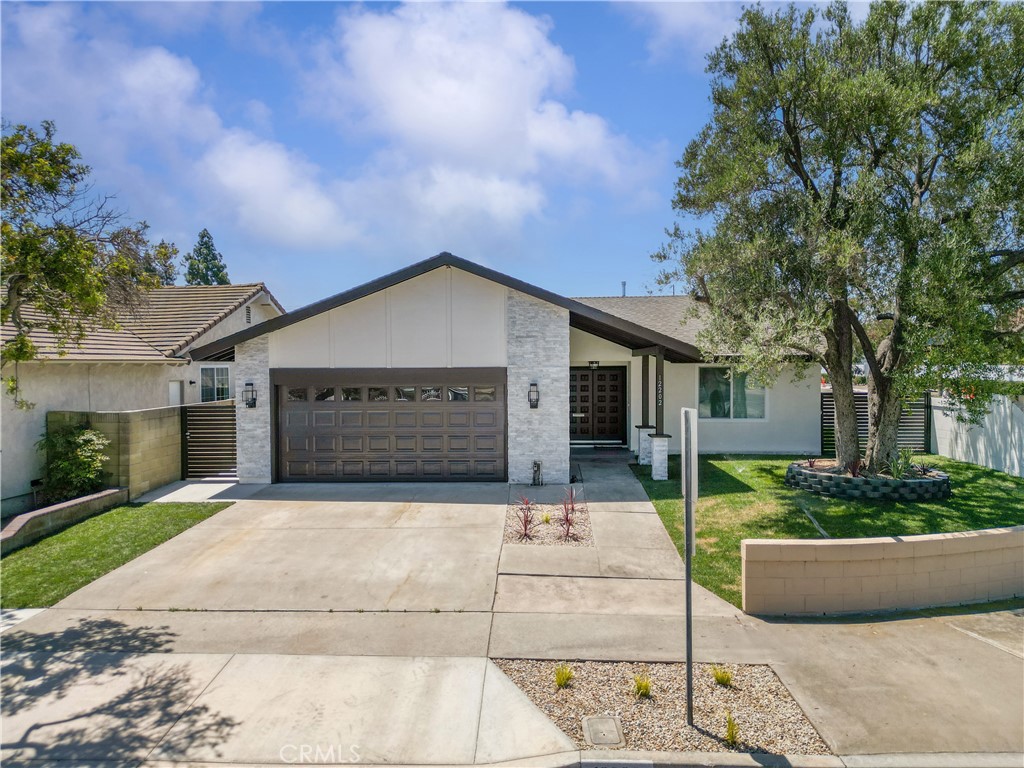 12202 Silva Place