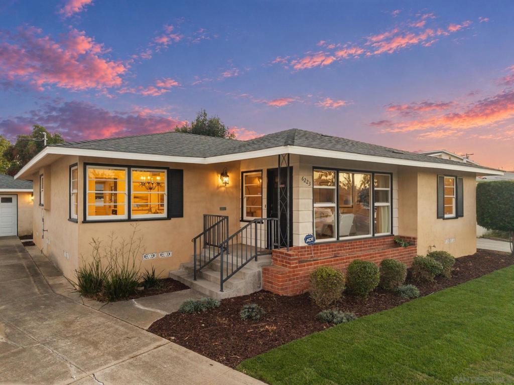 6223 Mesita Drive