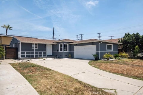 Photo of 13120 Purche Avenue, Gardena, CA 90249 (MLS # DW26197095)