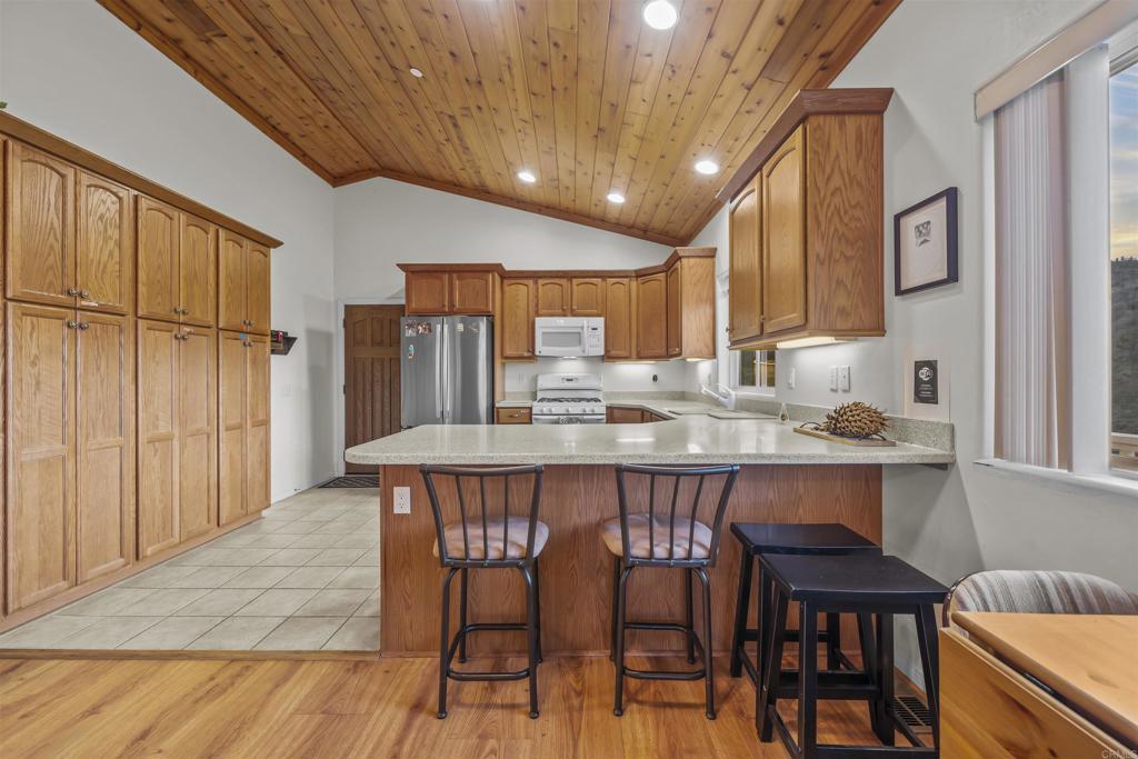 35465 Sunset Lane