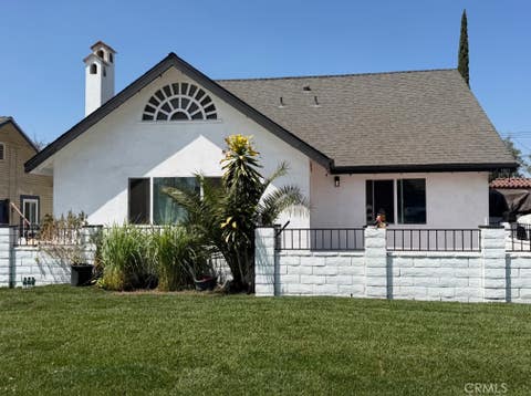Photo of 1161 N La Cadena DR, Colton, CA 92324 (MLS # AR26177388)
