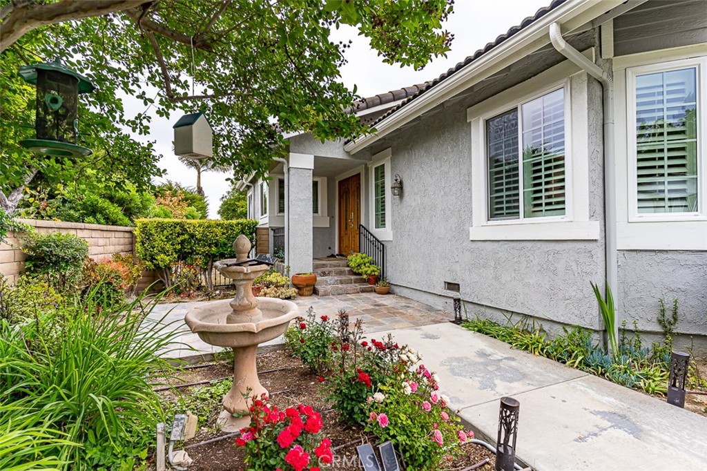 14 Rainbow Ridge Road