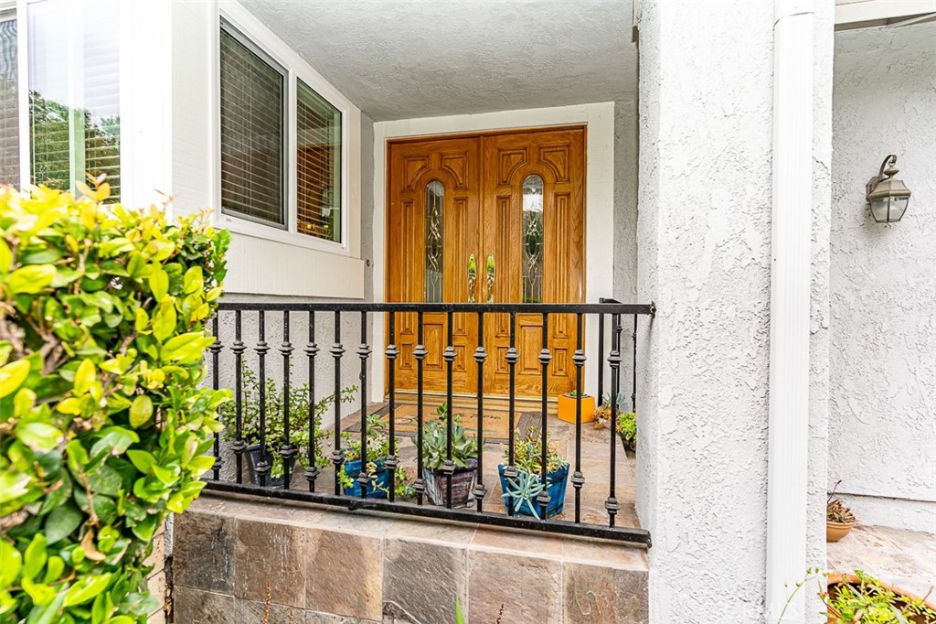 14 Rainbow Ridge Road
