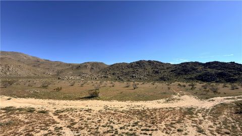 Photo of 11311 La Mesa, Apple Valley, CA 92307 (MLS # HD26044189)