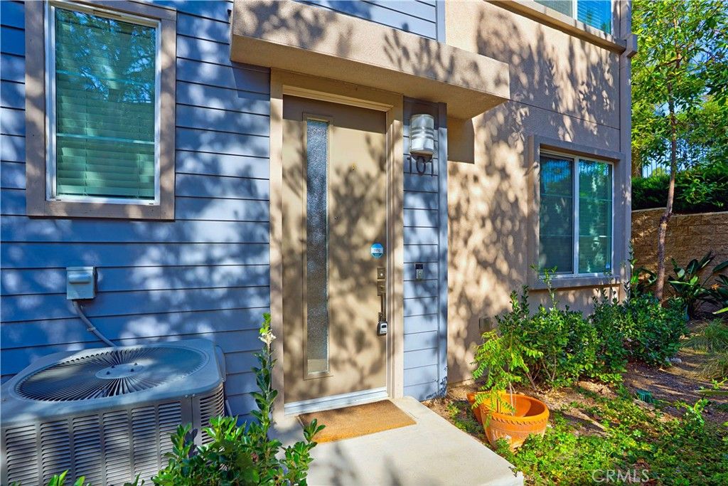 Photo of 609 Savi #101, Corona, CA 92878 (MLS # SW26054769)