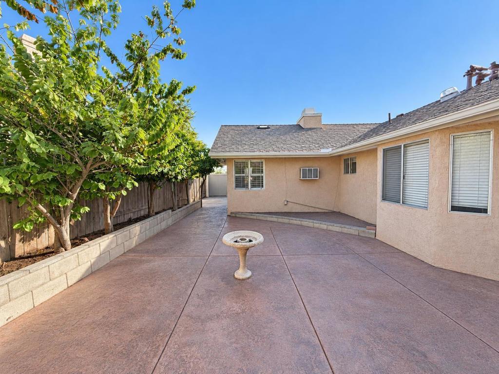 1761 Olamar Way