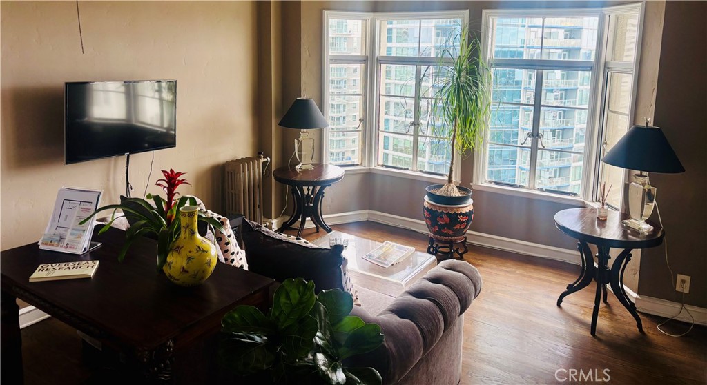 800 E Ocean Boulevard 1404