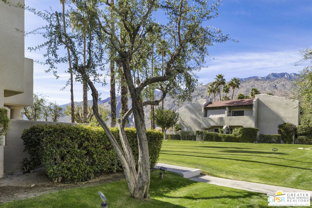 351 N Hermosa Drive 3A1