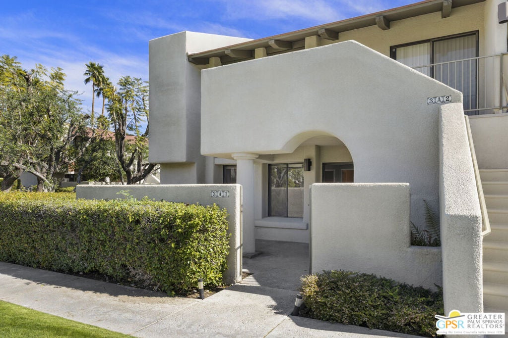351 N Hermosa Drive 3A1