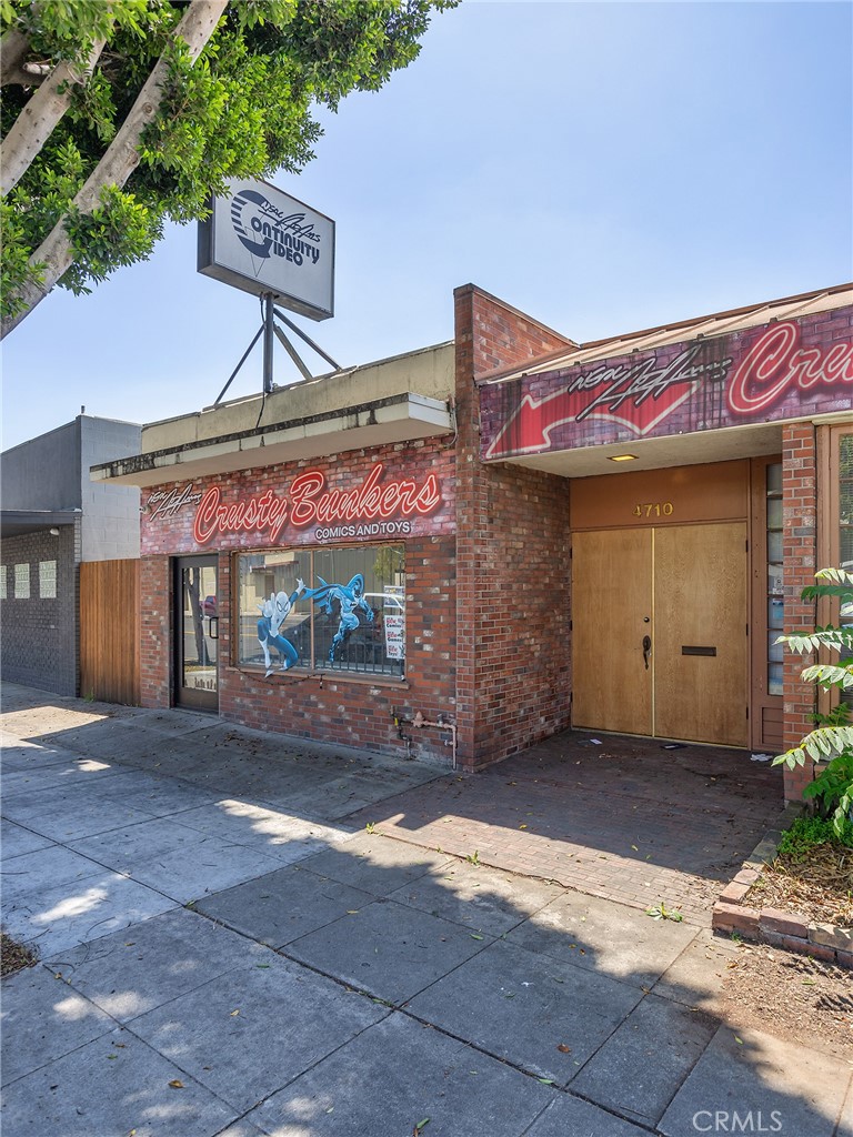 4710 W Magnolia Boulevard