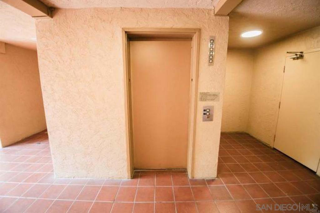 5649 Lake Park Way 101