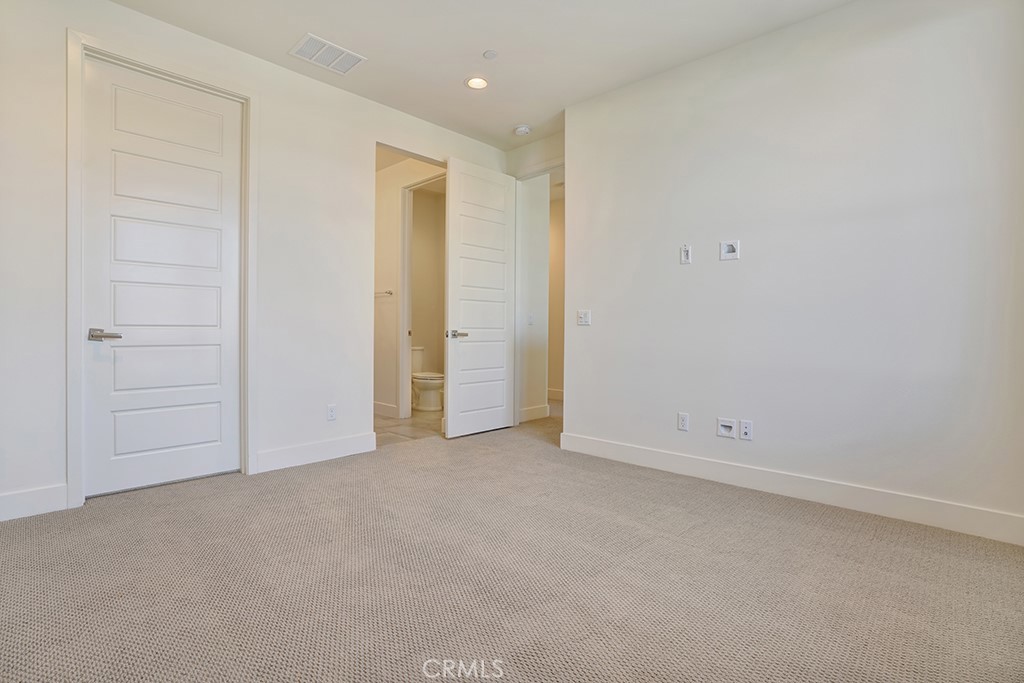 17 West - Residential Lease
