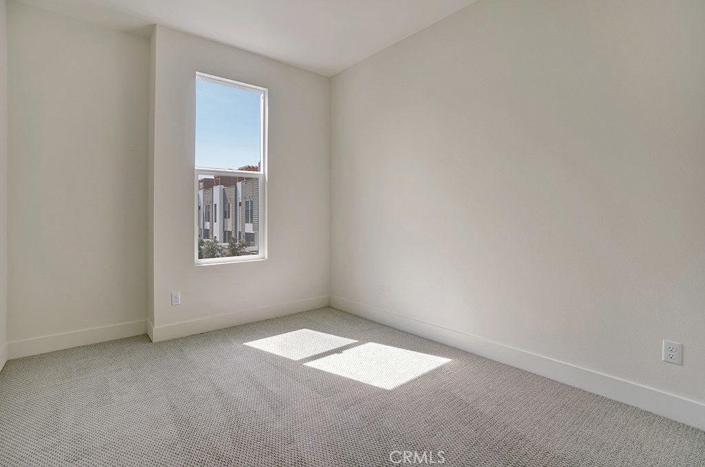 17 West - Residential Lease