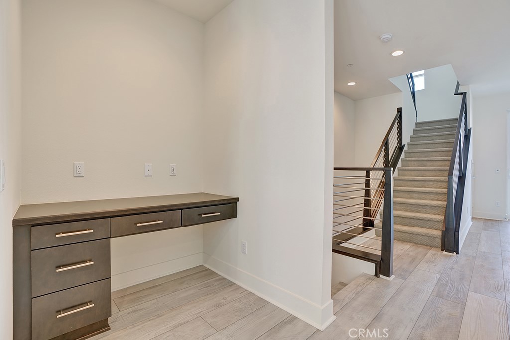 17 West - Residential Lease