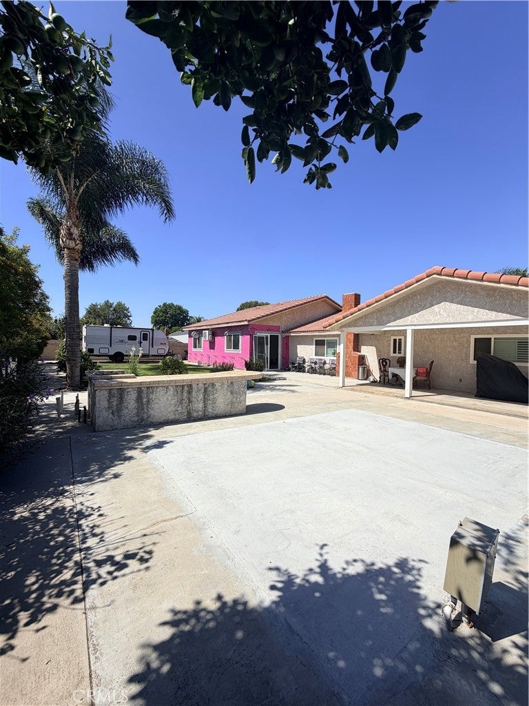 11216 Jurupa Road