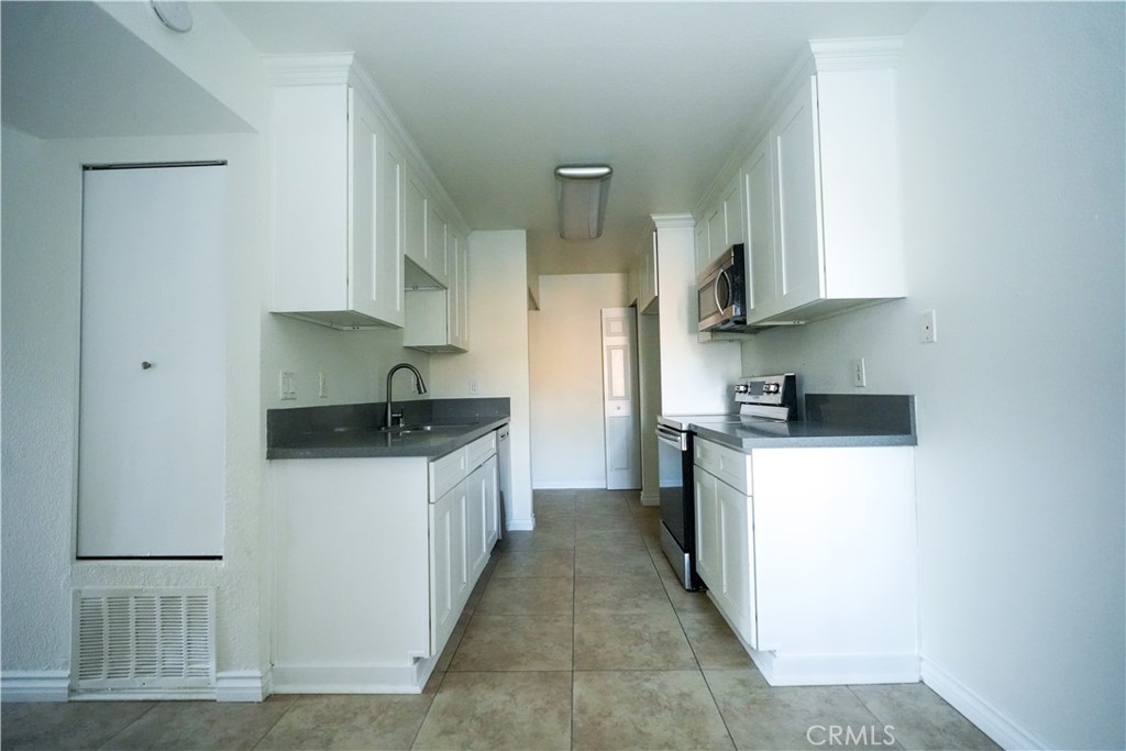 1265 Kendall Drive 811