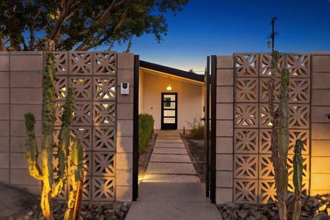Photo of 565 W Yorba Road, Palm Springs, CA 92262 (MLS # 219134216DA) Photo of 565 W Yorba Road, Palm Springs, CA 92262 (MLS # 219134216DA)
