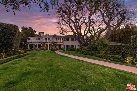 Photo of 685 Elkins Road, Los Angeles, CA 90049 (MLS # 25548421)