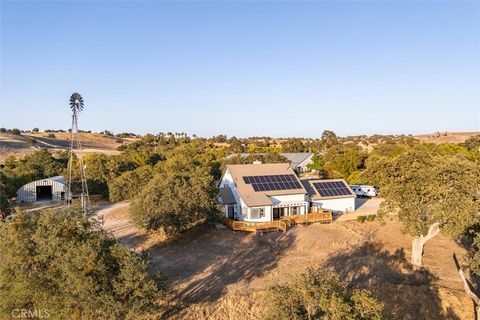 Tiny photo for 5625 Linne Road, Paso Robles, CA 93446 (MLS # NS25168356)