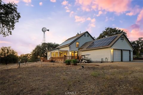 Tiny photo for 5625 Linne Road, Paso Robles, CA 93446 (MLS # NS25168356)