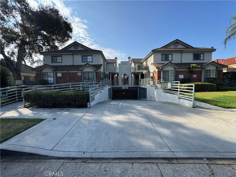 Photo of 222 W Dexter St, Covina, CA 91723 (MLS # CV25281089)