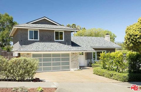 Photo of 718 Calabria Drive, Santa Barbara, CA 93105 (MLS # 26799201)