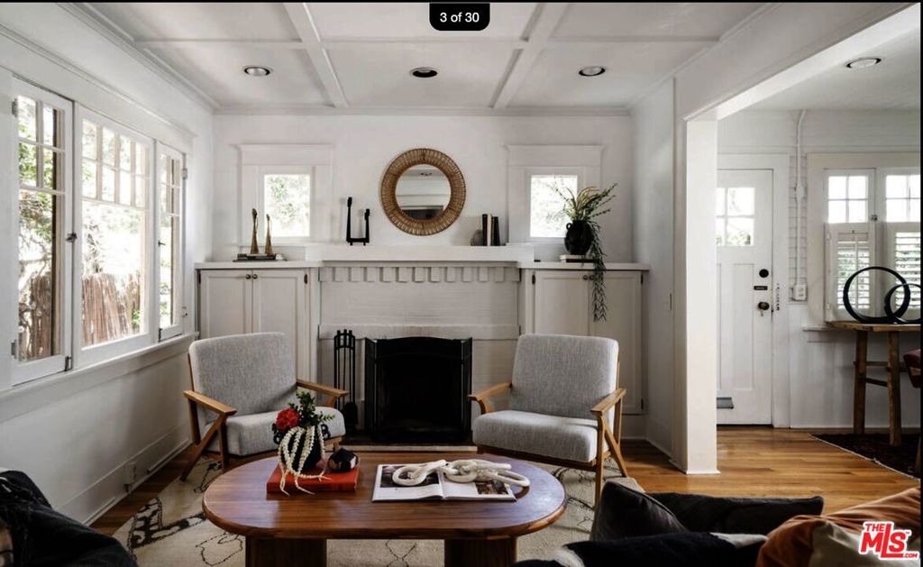 1/2 Windward Avenue