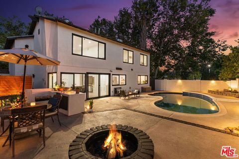 Photo of 2313 Rynerson Court, Simi Valley, CA 93065 (MLS # 26834337)