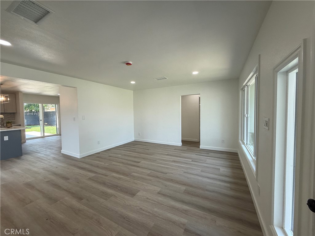 409 N 6th Street