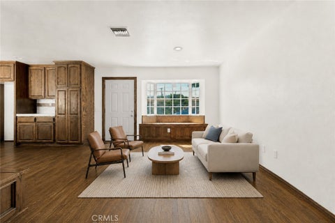 Photo of 22319 Park Street, Newhall, CA 91321 (MLS # SR26176627)