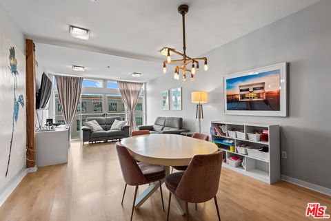 4215 Glencoe Avenue 302 Marina Del Rey CA 90292